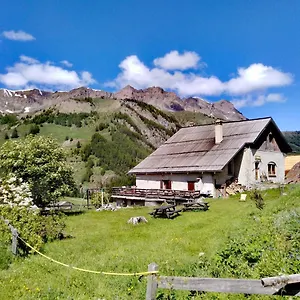 L'estoilies Saint-Vérand